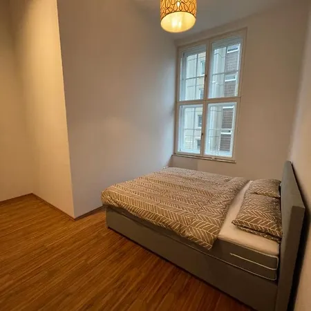 Ferienwohnung Wohlfuehlen In Perfekter Lage Dresden Exterior foto