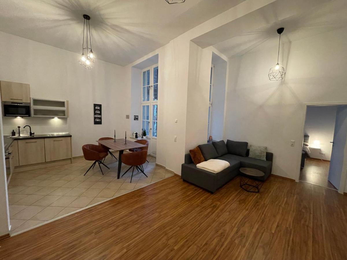 Apartment Wohlfuehlen In Perfekter Lage Dresden